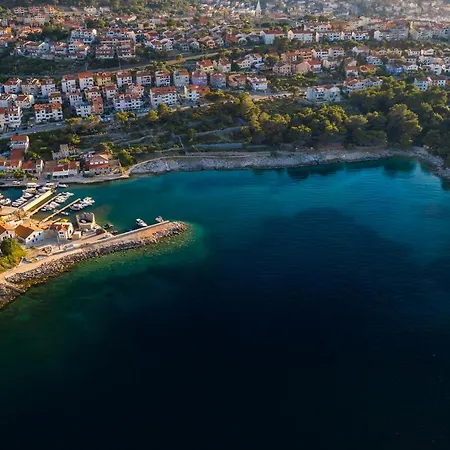 Apox Apartment Mali Losinj