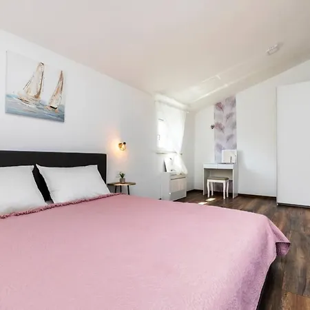 Apartment Apox Mali Losinj